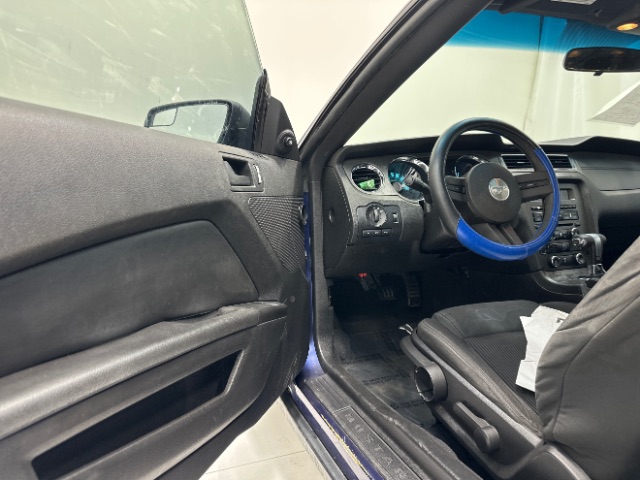 2012 Ford Mustang V6 Coupe