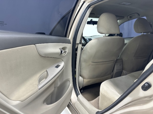 2010 Toyota Corolla LE 4-Speed AT