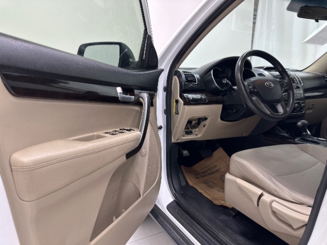 2014 Kia Sorento LX 2WD