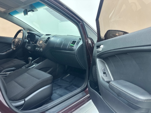 2017 Kia Forte LX 6A