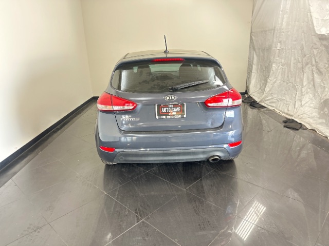 2016 Kia Forte 5-Door LX