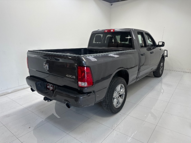 2017 Ram 1500 Express Quad Cab 4×4 6’4 Box