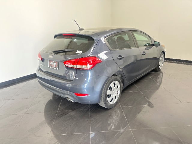 2016 Kia Forte 5-Door LX