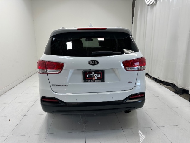 2018 Kia Sorento 2.4L LX