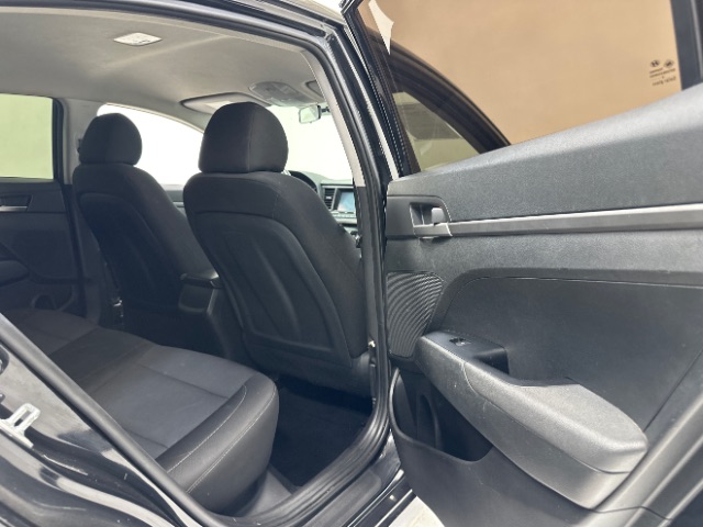 2018 Hyundai Elantra SE 6AT