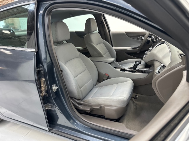 2021 Chevrolet Malibu FWD LT