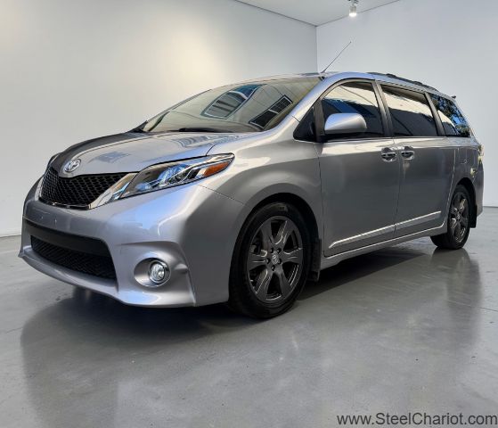 Predawn Gray Mica 2017 Toyota Sienna Minivan Front-Wheel Drive Automatic