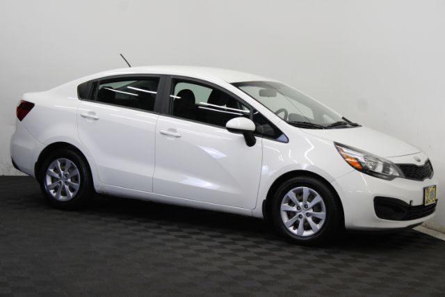 Clear White 2013 Kia Rio LX Sedan Front-Wheel Drive Automatic