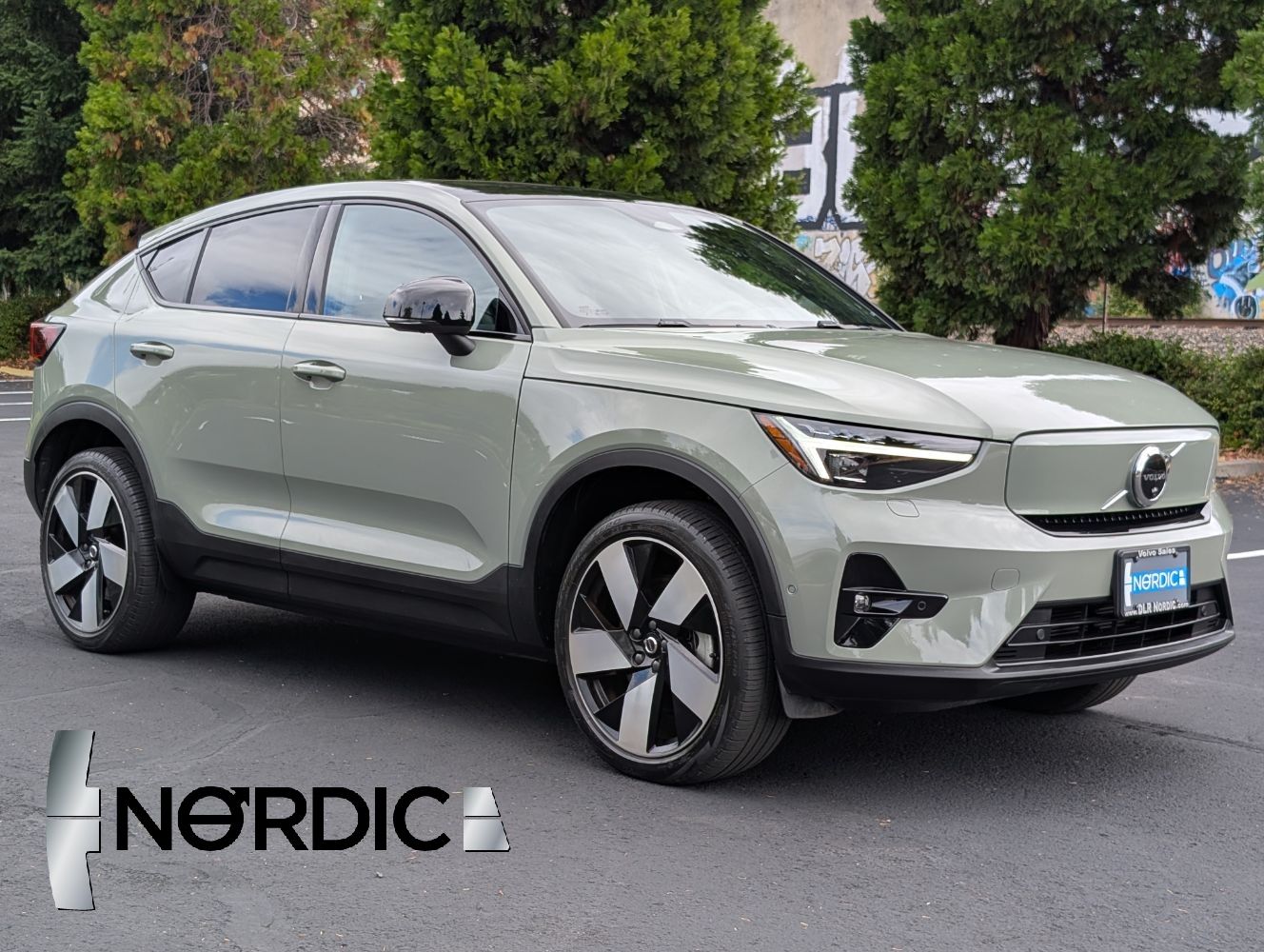  2023 Volvo C40 Recharge Twin Ultimate eAWD   