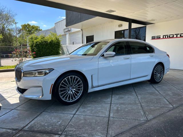 2022 BMW 7 Series 740i RWD