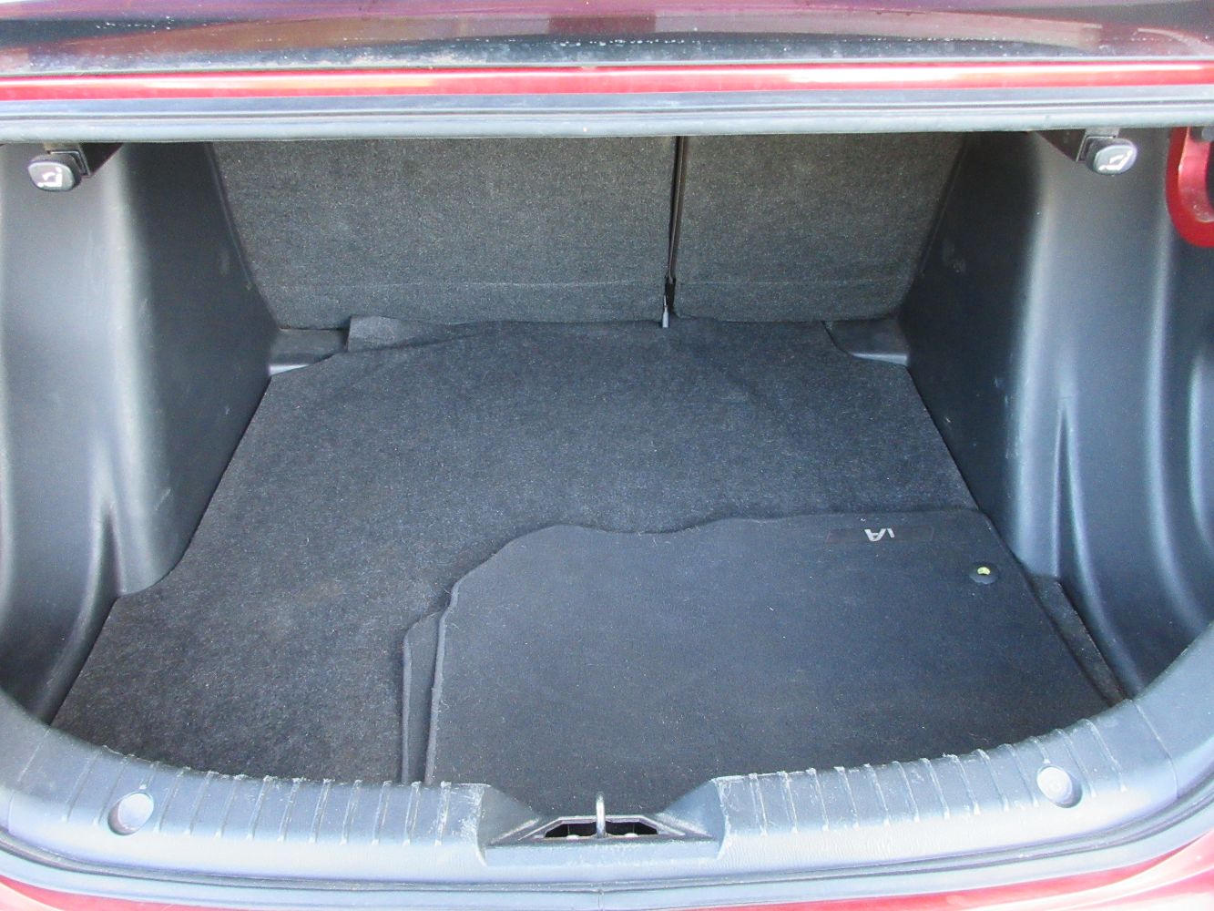 Car Image 13