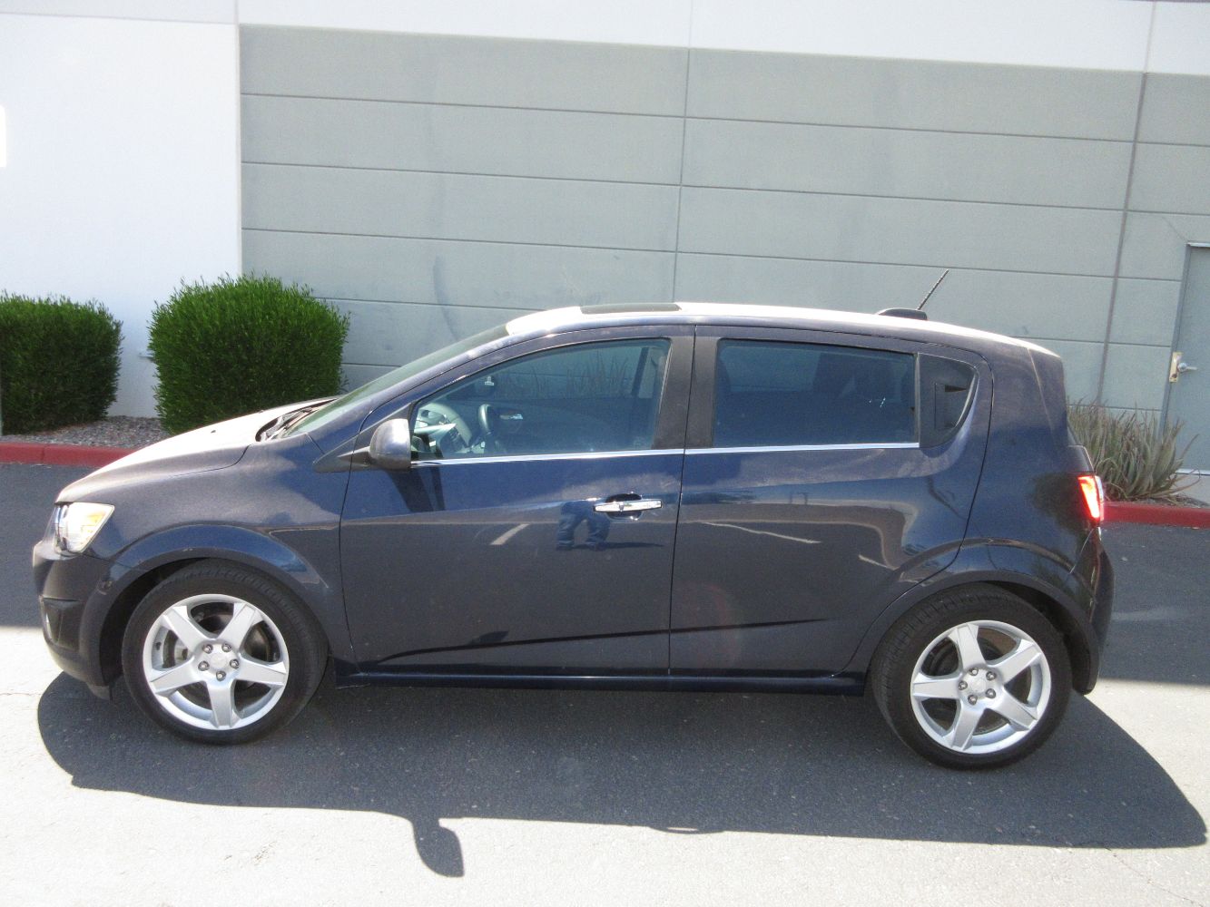 Car Image 5