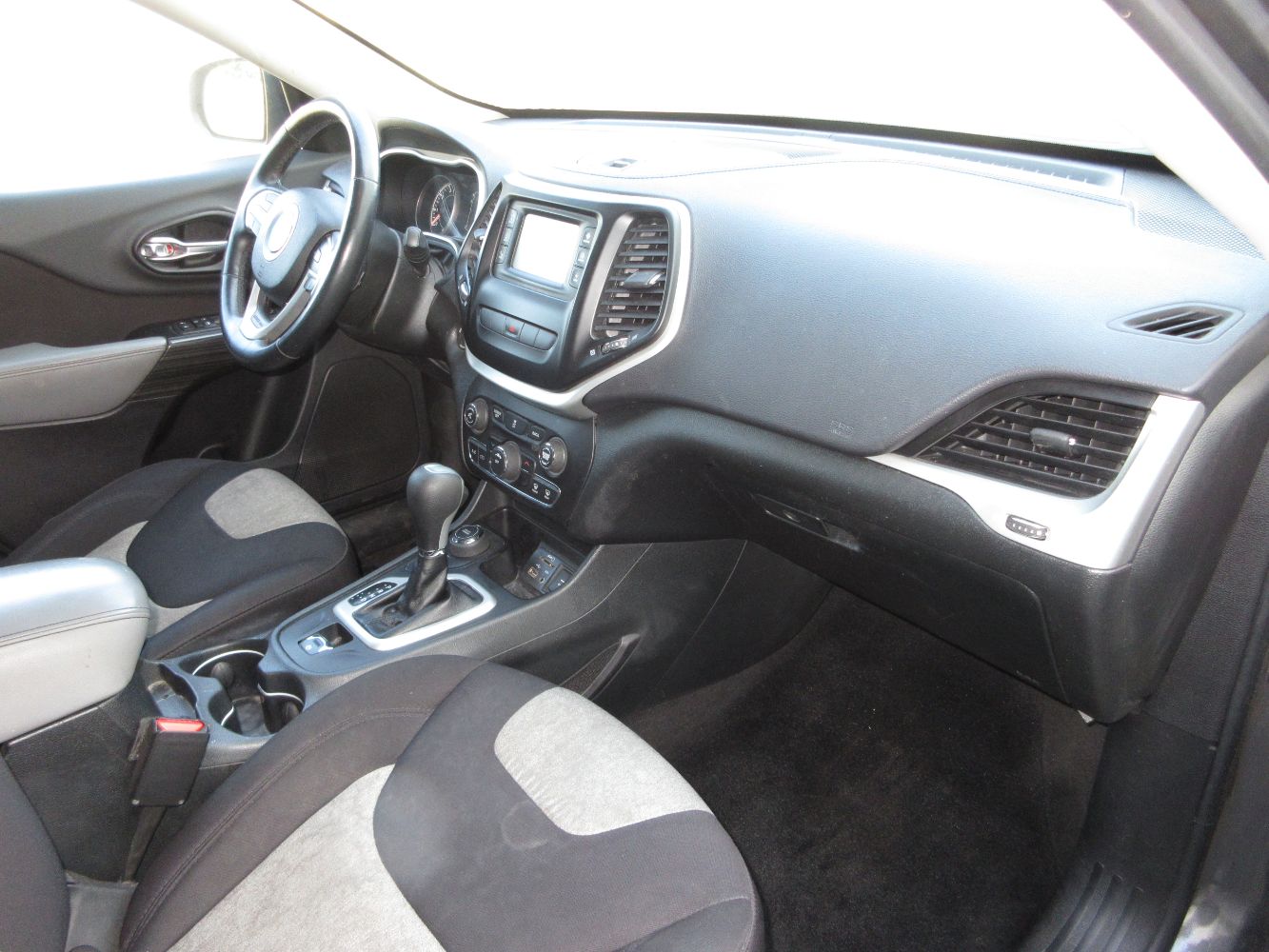 Car Image 10