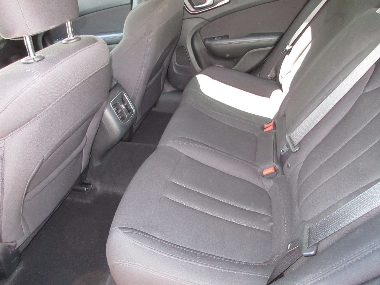 Car Image 9