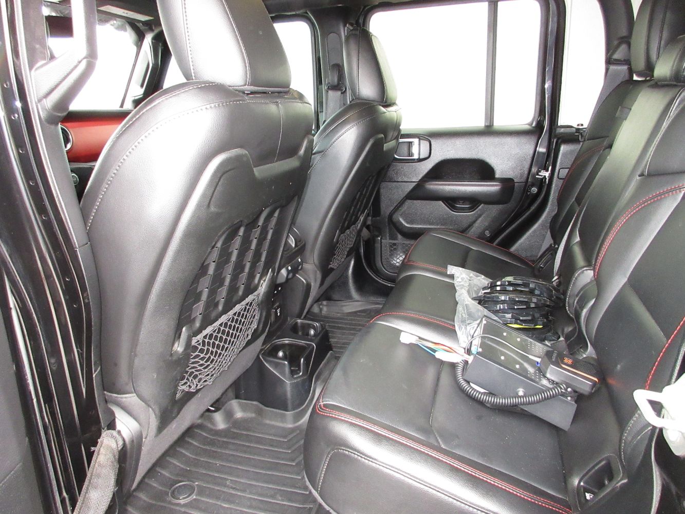 Car Image 9