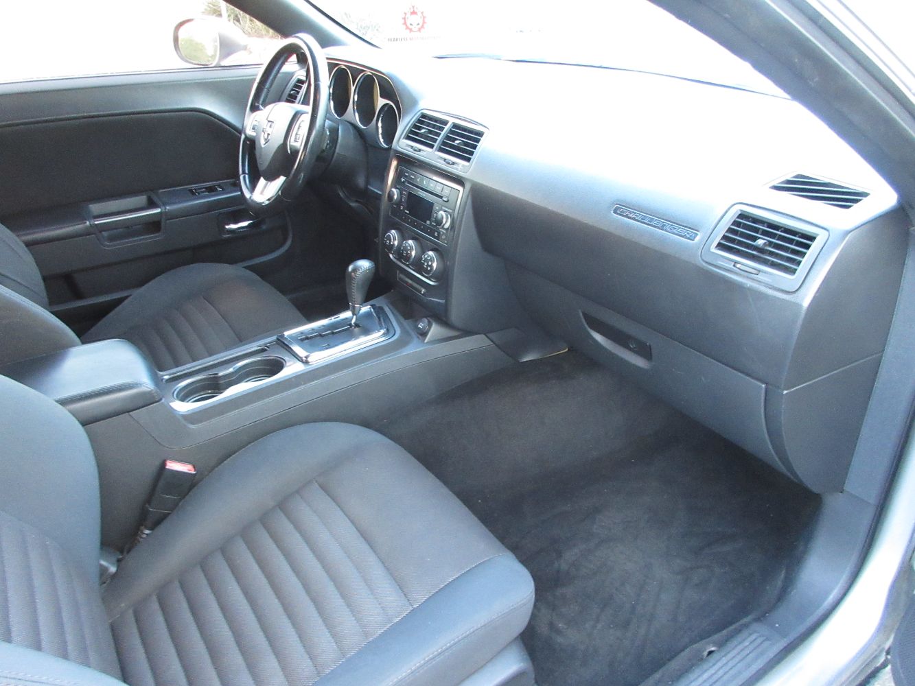 Car Image 10