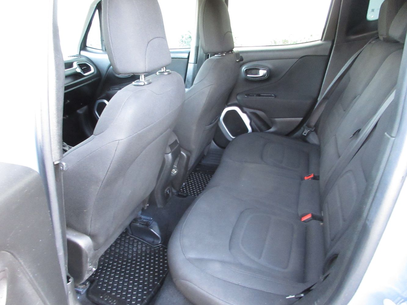 Car Image 9