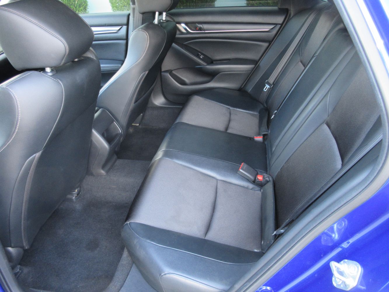 Car Image 9