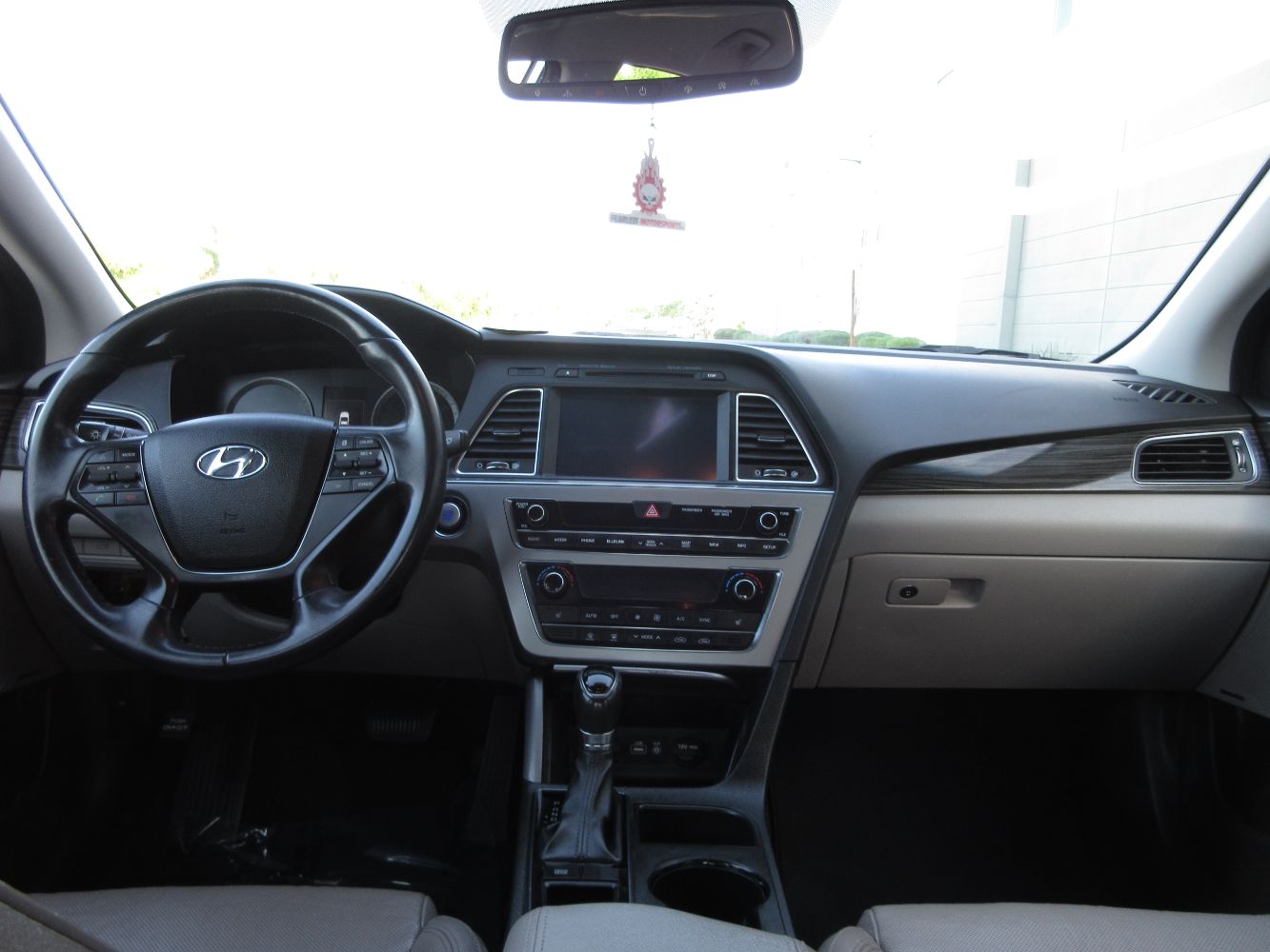 Car Image 12