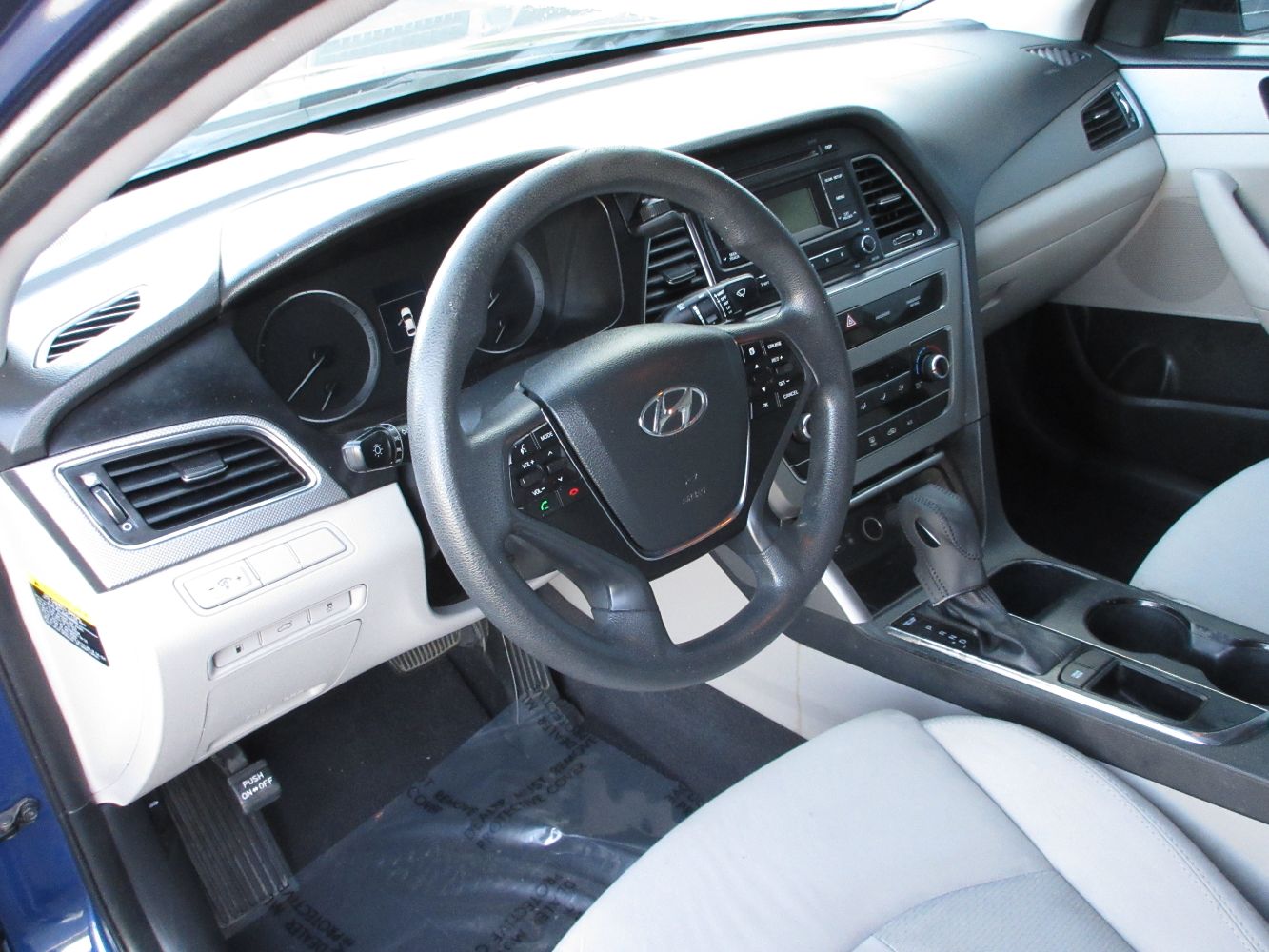 Car Image 8