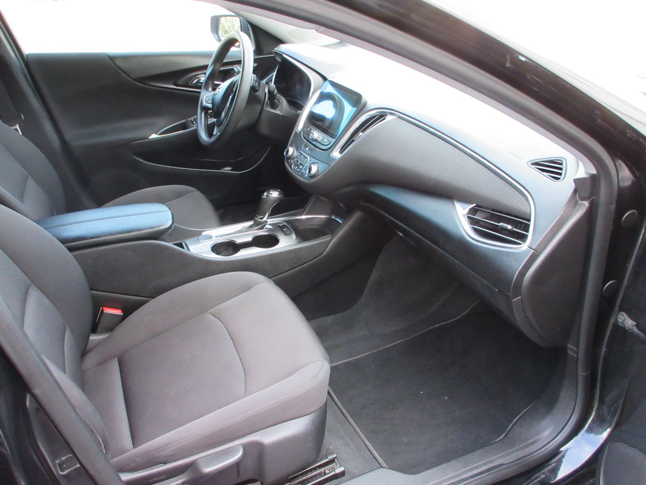 Car Image 10
