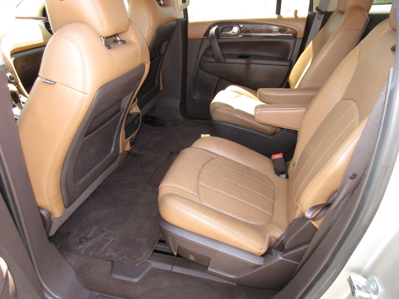 Car Image 9