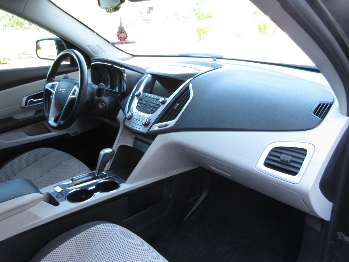 Car Image 10