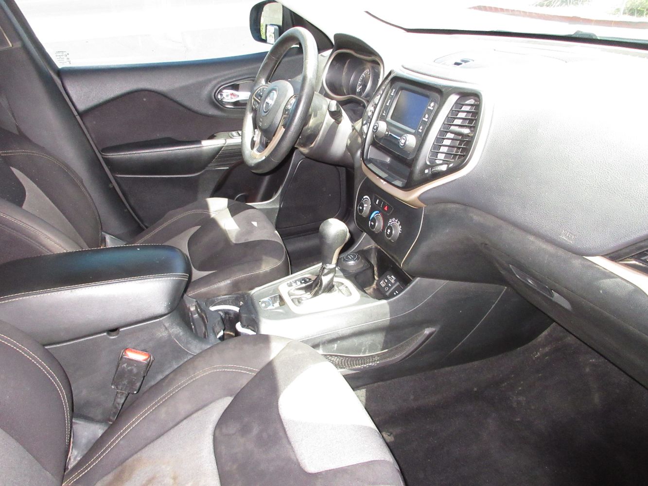 Car Image 10