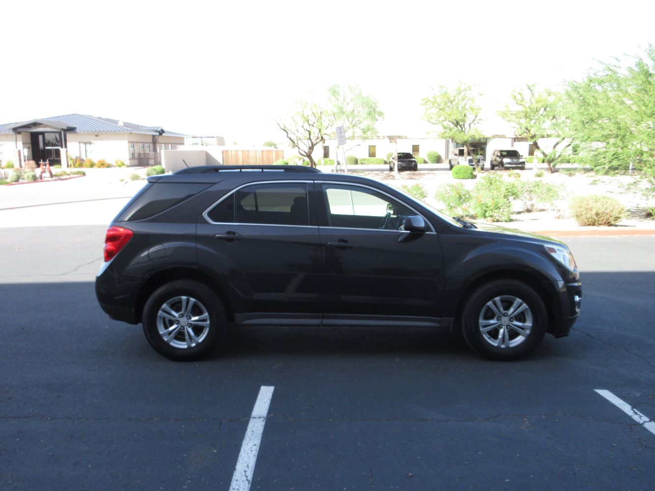 Car Image 16