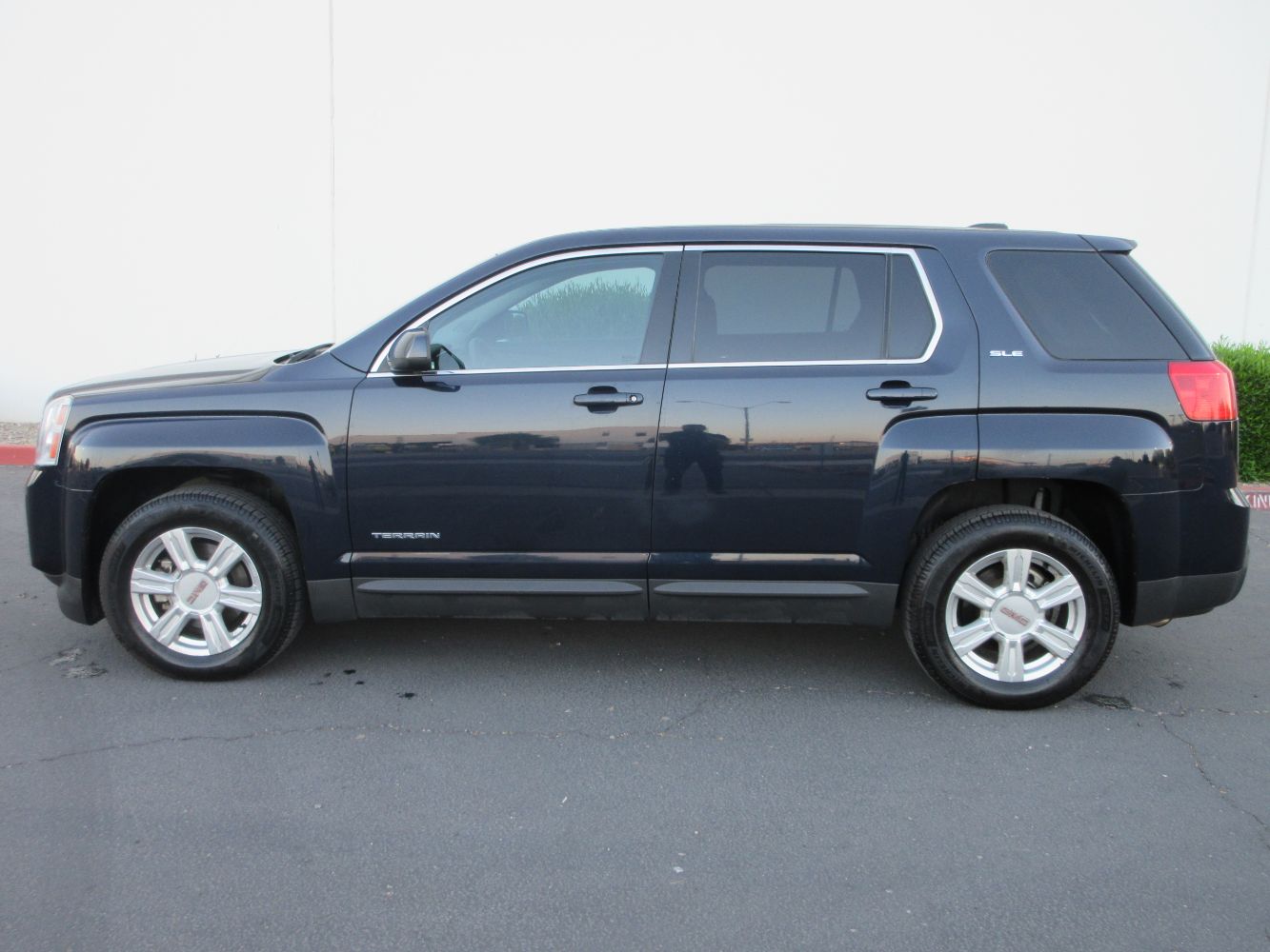Car Image 5