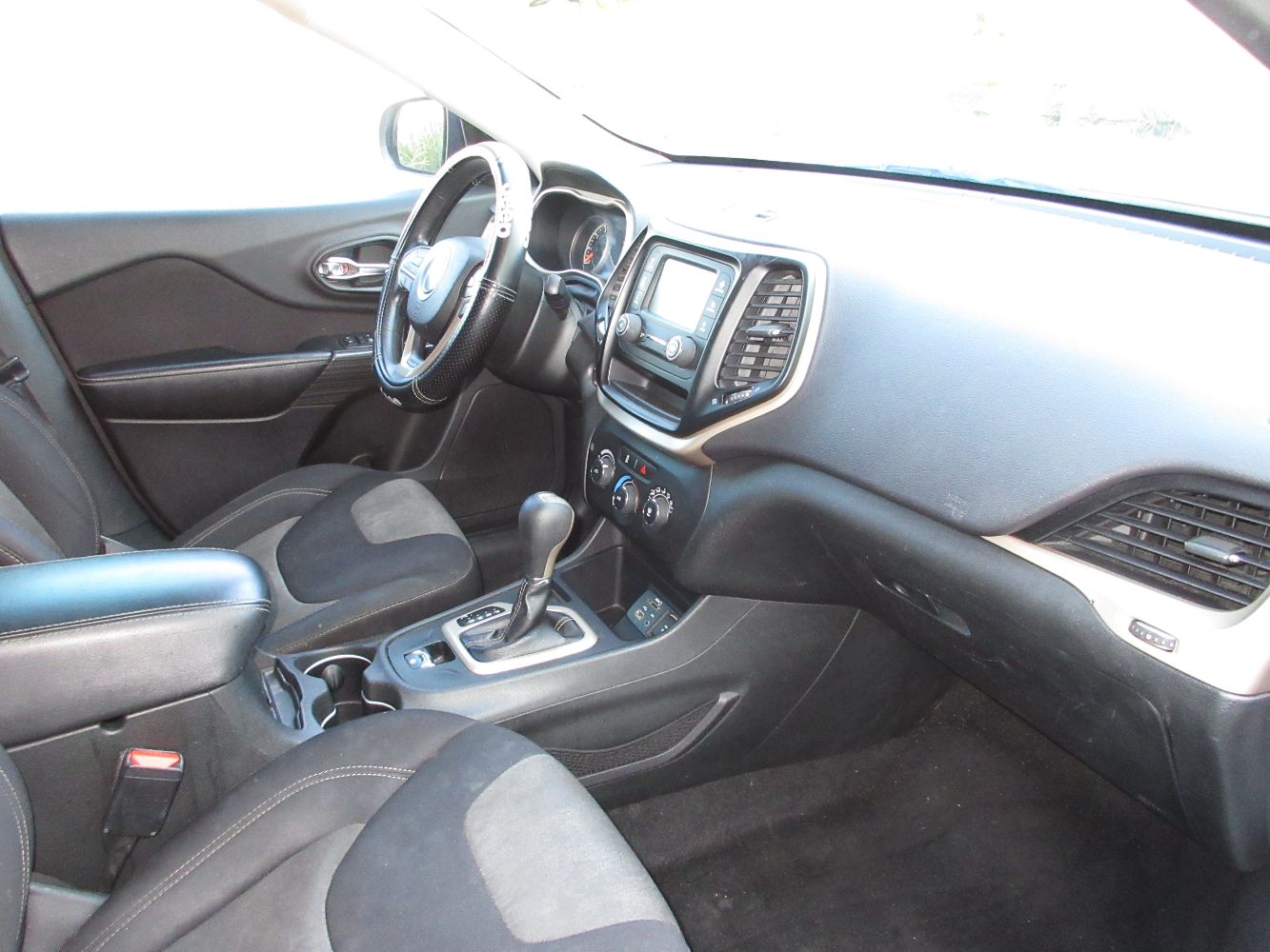 Car Image 10