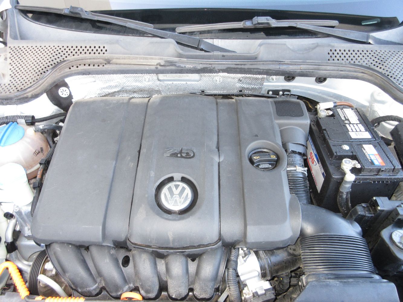 Car Image 13
