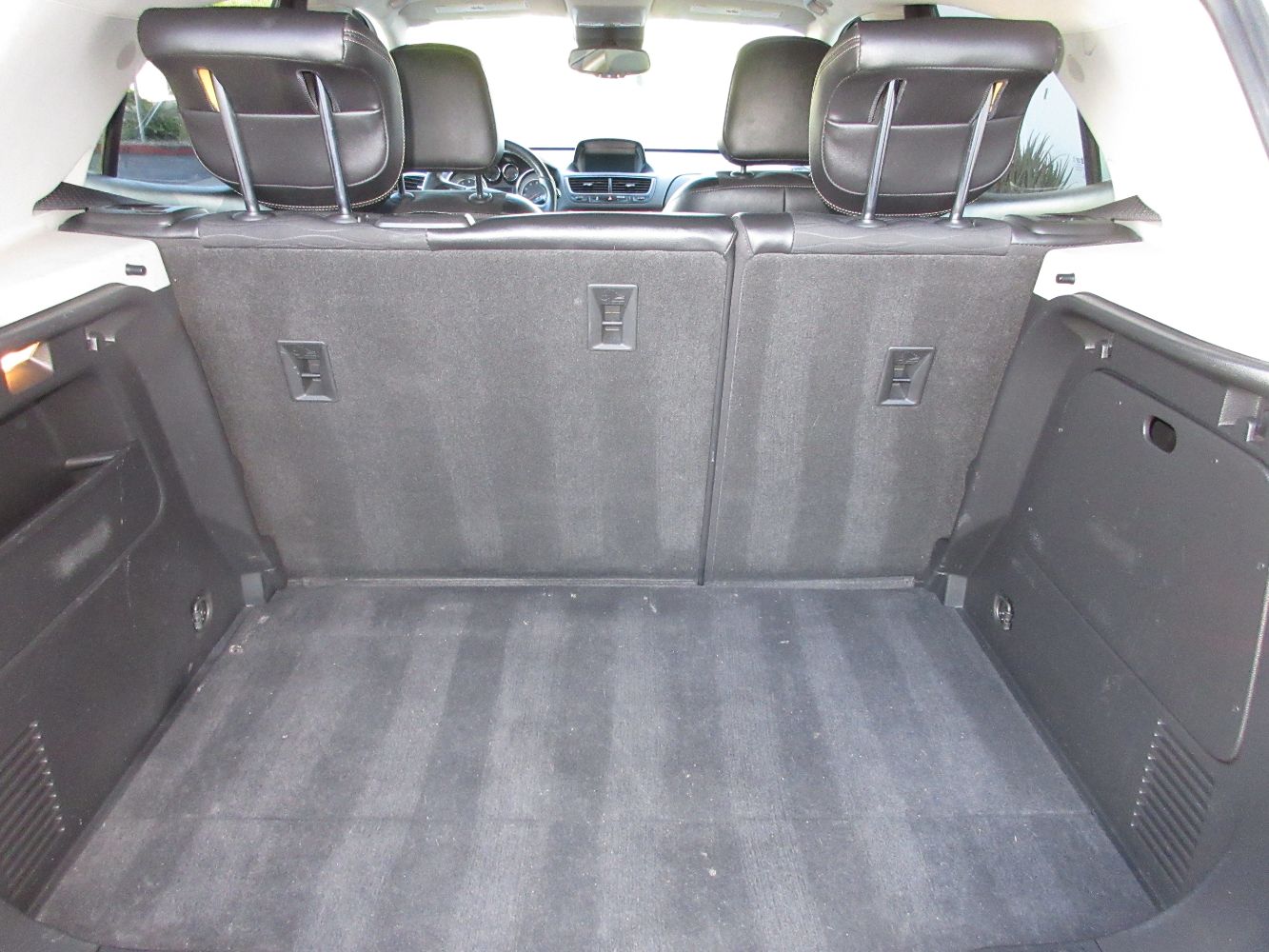 Car Image 10