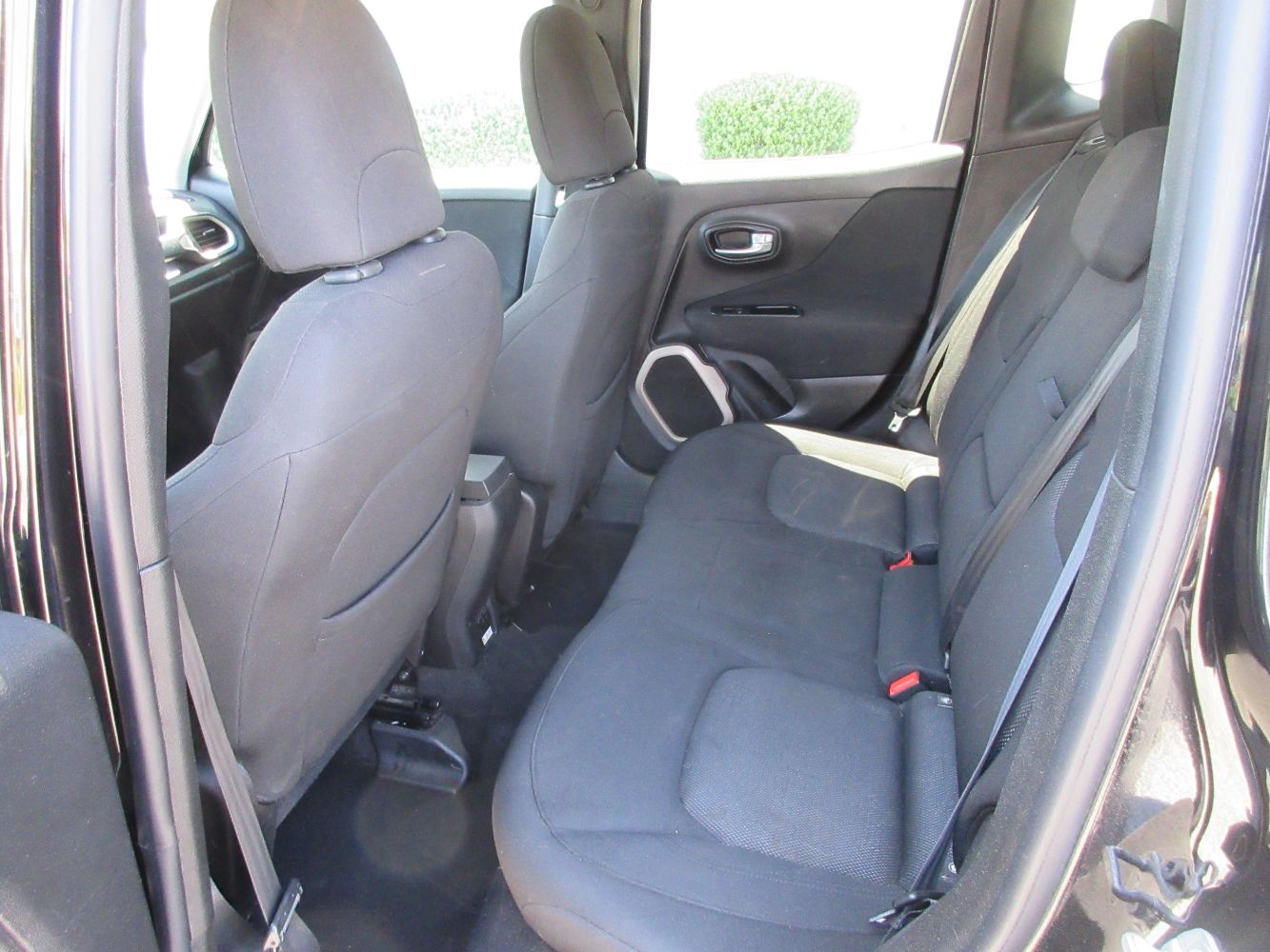 Car Image 9