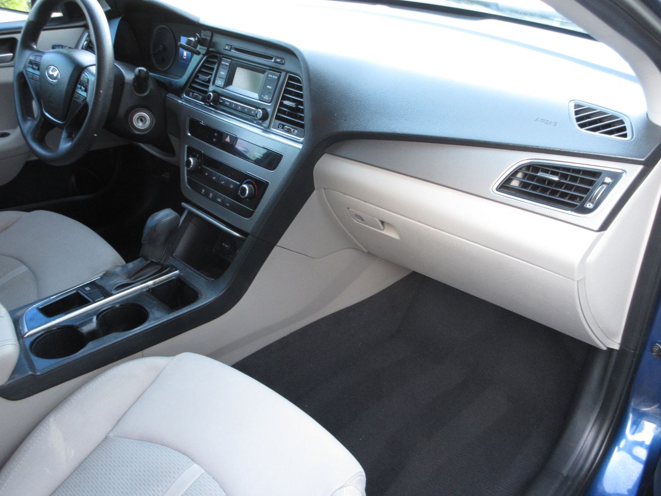 Car Image 10