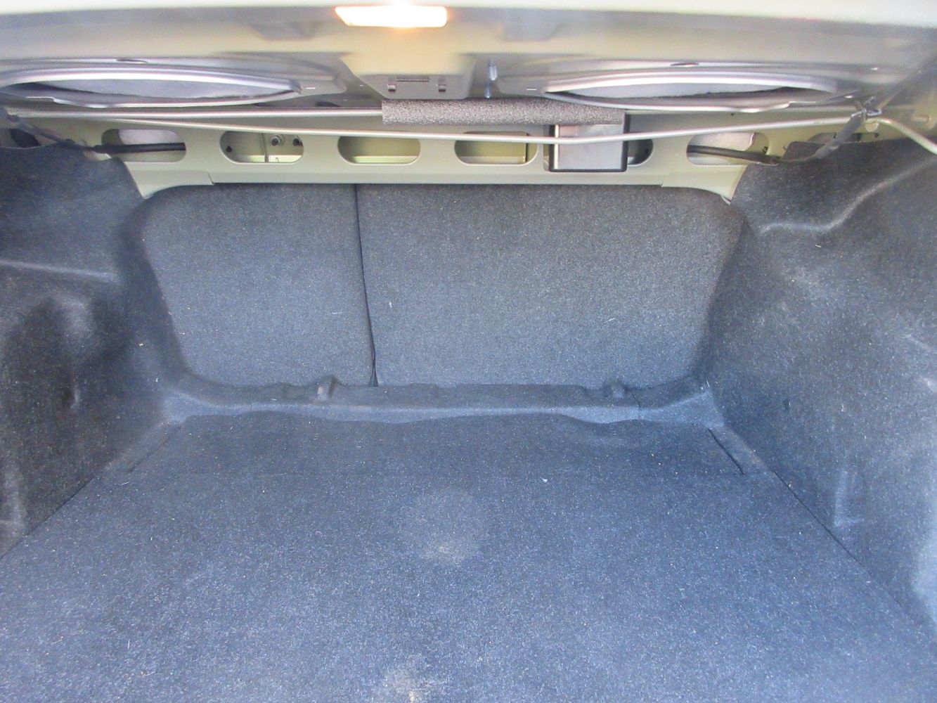 Car Image 13