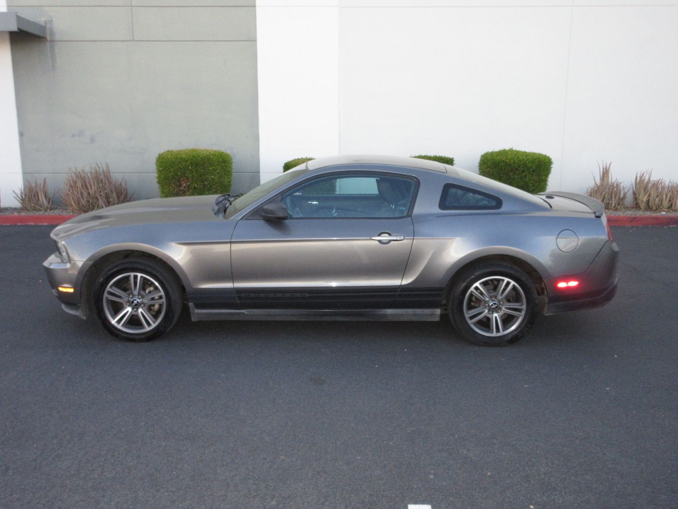 Car Image 5