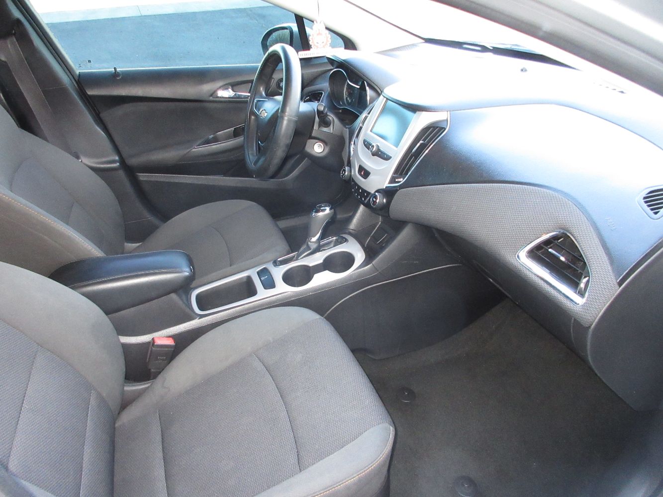 Car Image 10