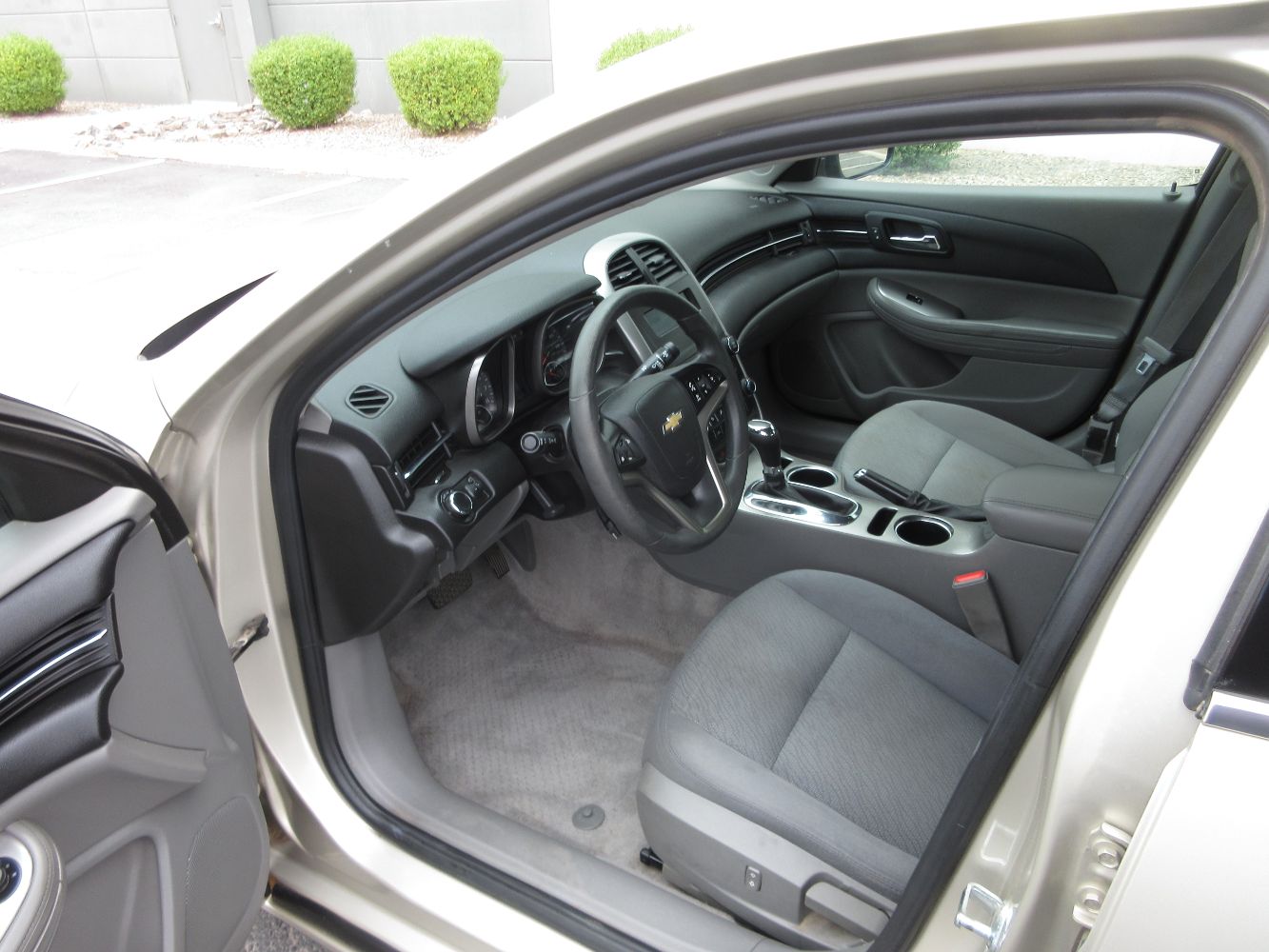 Car Image 8