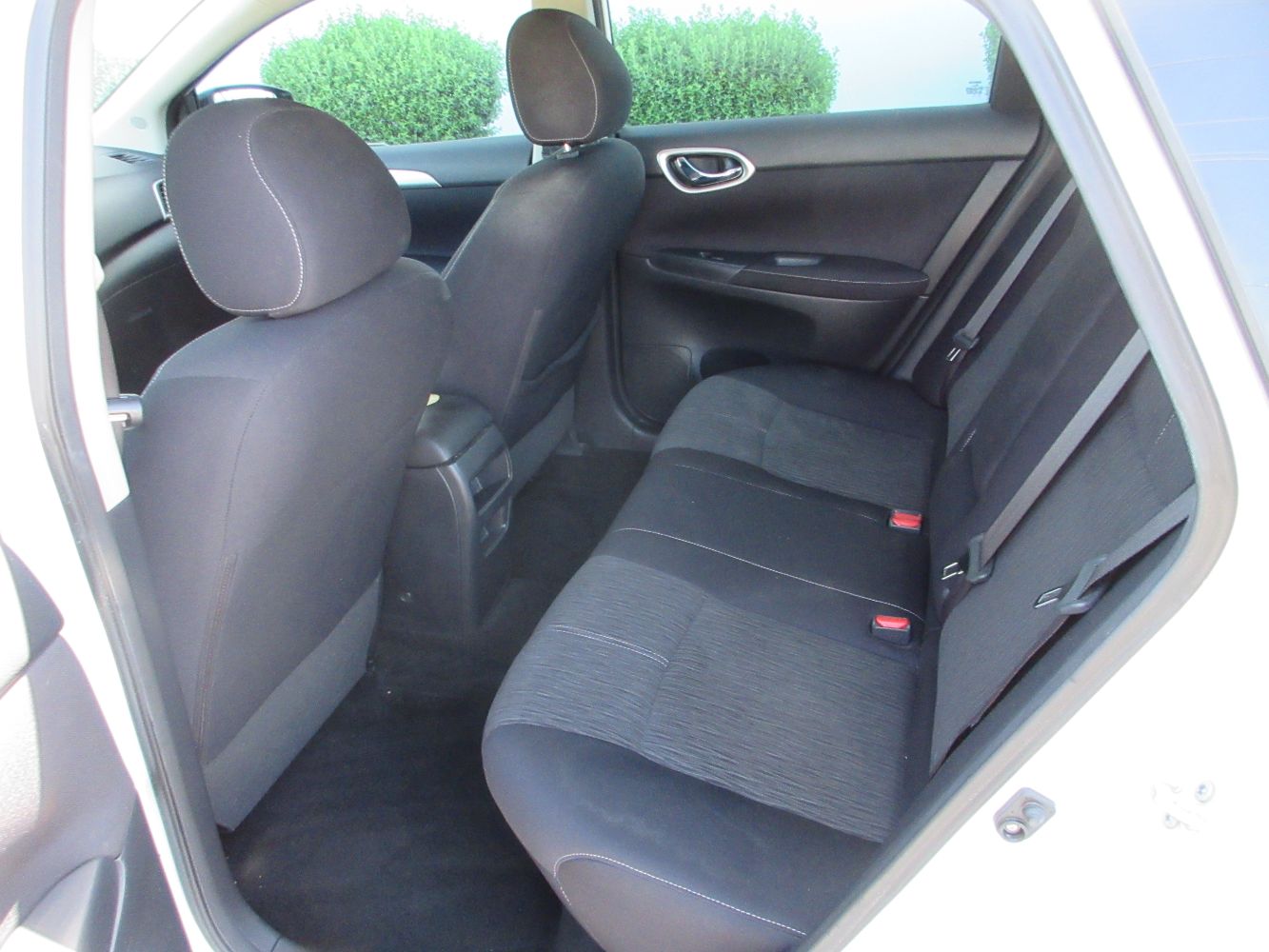 Car Image 9