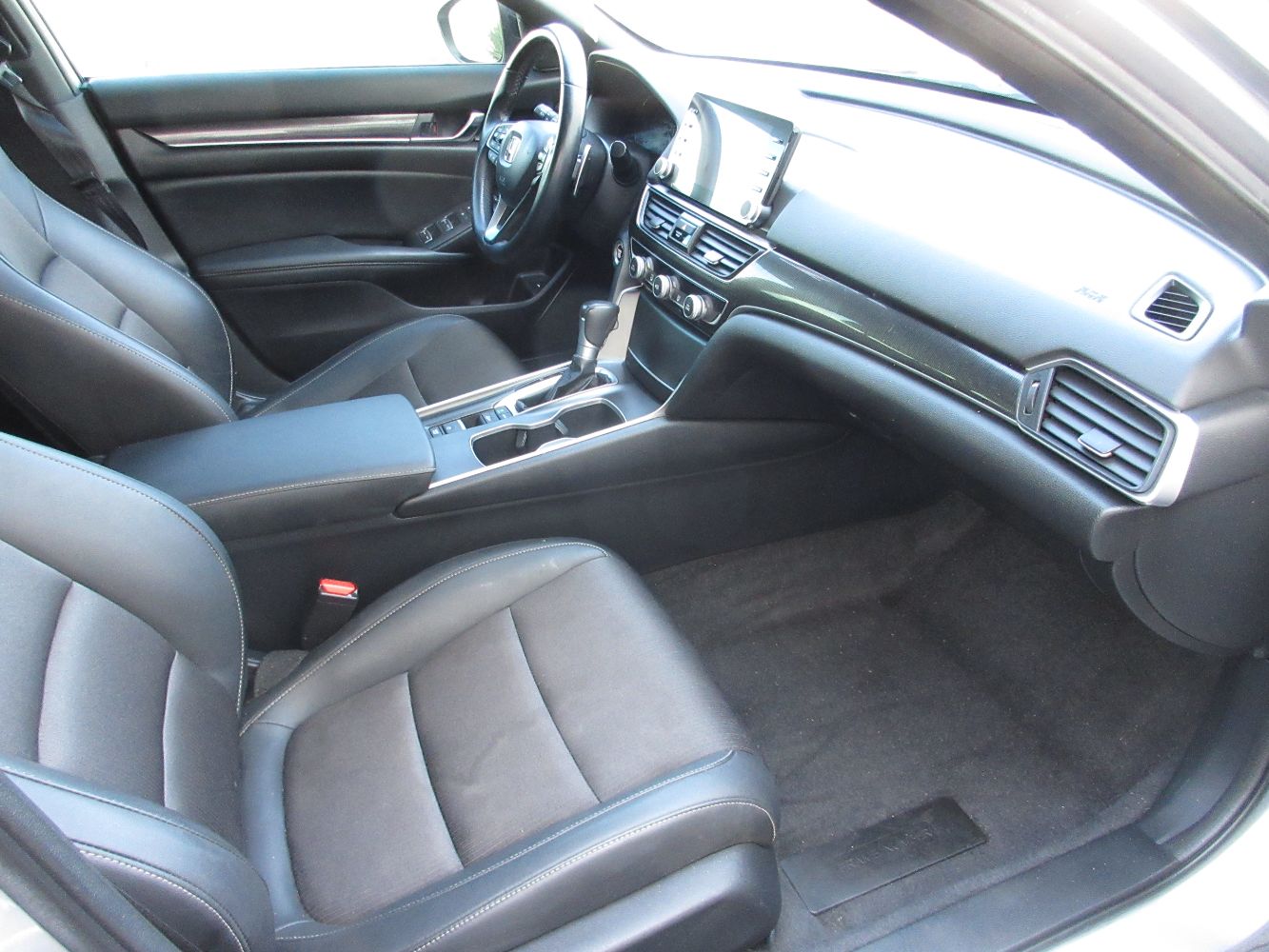 Car Image 10