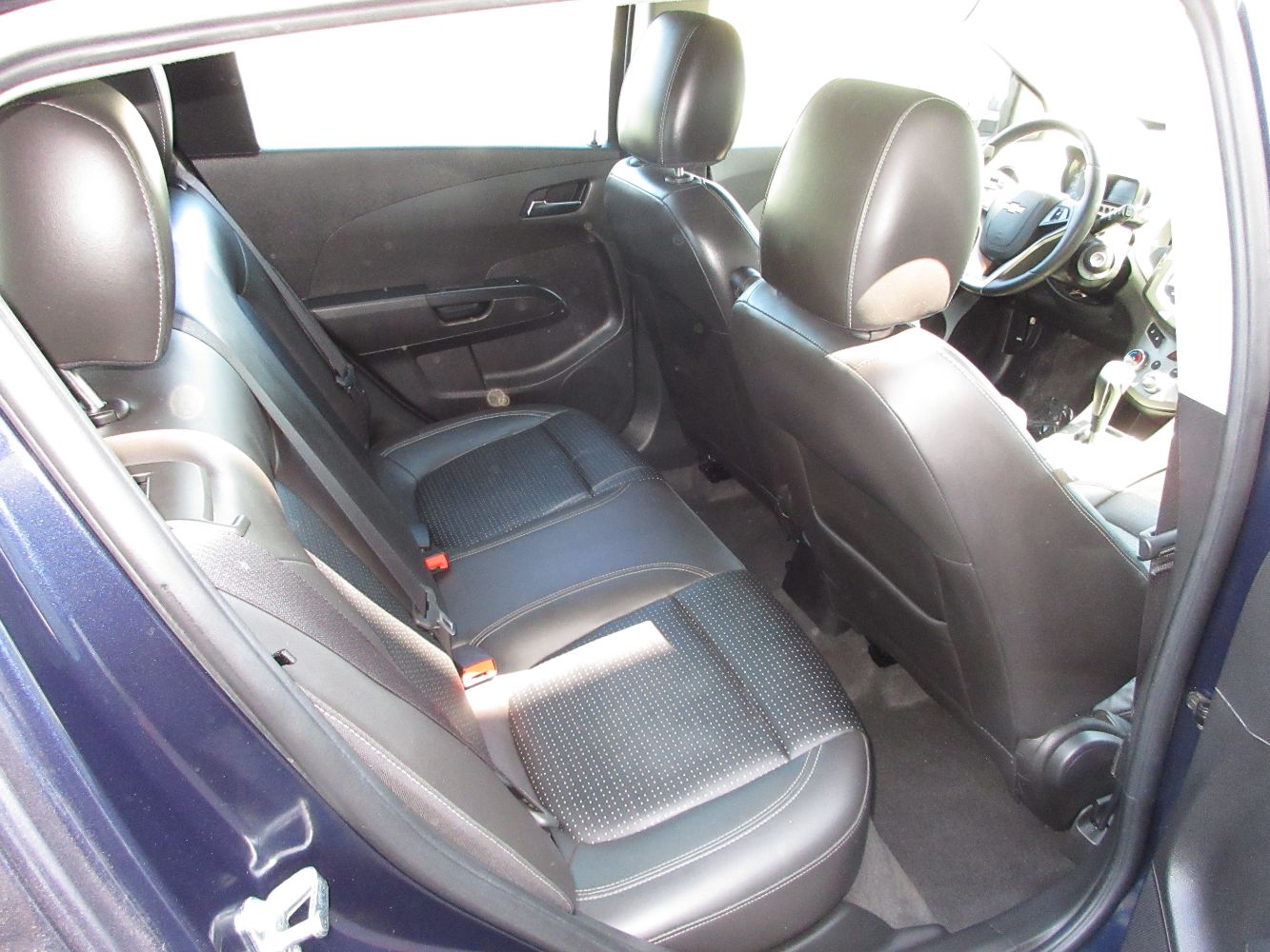 Car Image 11