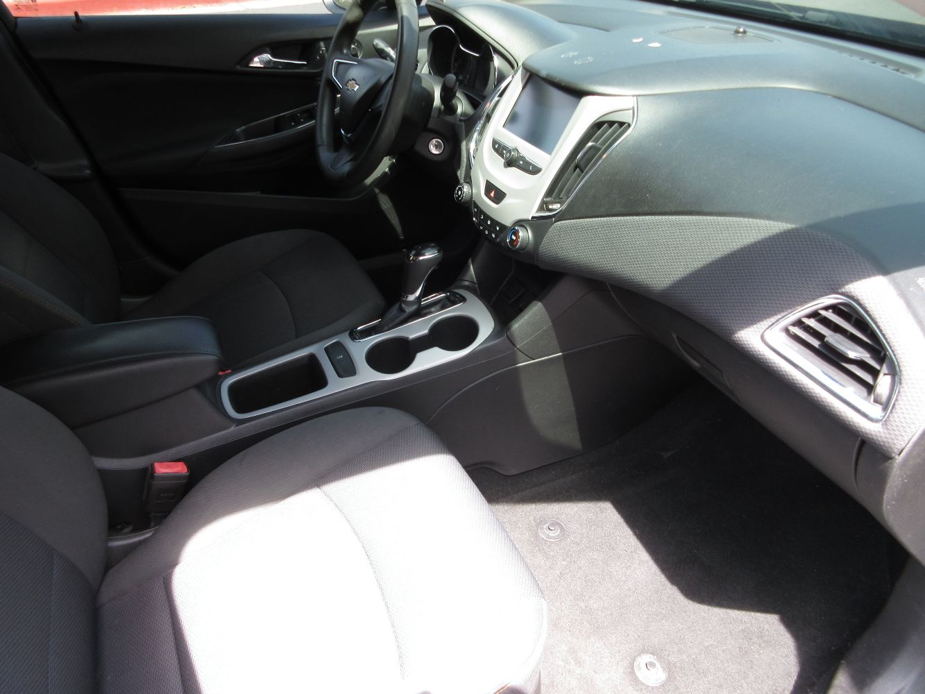 Car Image 10