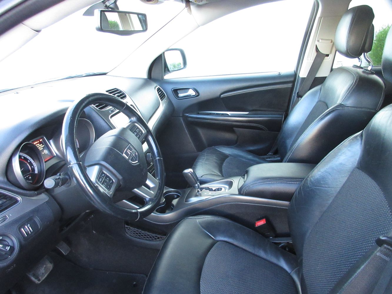 Car Image 8