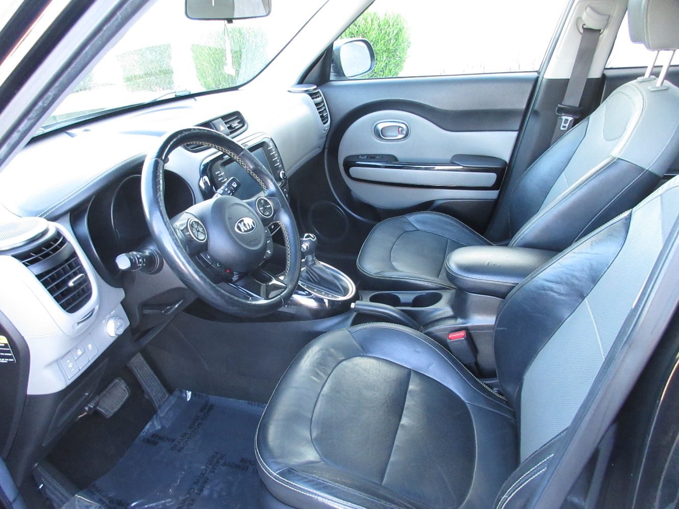 Car Image 8