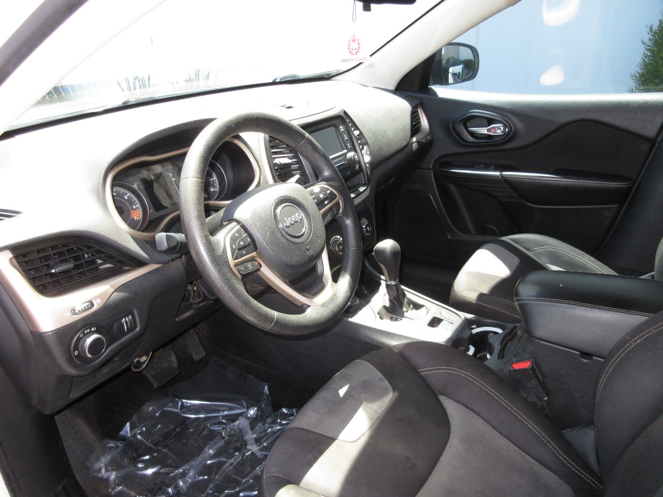Car Image 8