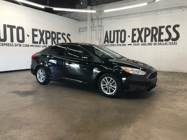 Shadow Black 2016 Ford Focus SE Sedan Front-Wheel Drive Automatic