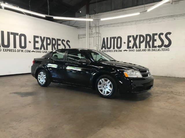 Black Clearcoat 2013 Dodge Avenger SE FWD Sedan Front-Wheel Drive Automatic
