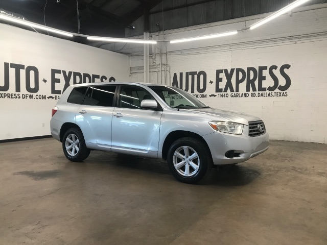 Metallic Silver Clearcoat 2009 Toyota Highlander SUV / Crossover Front-Wheel Drive Automatic