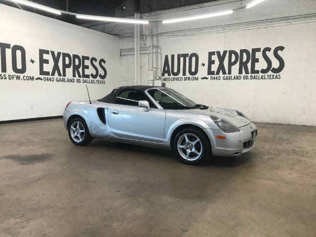 2002 Toyota MR2 Spyder Plata (Metallic Silver Clearcoat) Descapotable Tracción trasera Manual